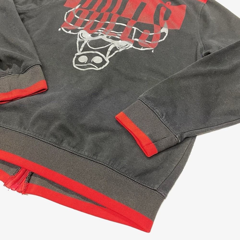 NBA Chicago Bulls Basketball Black Red Full Zip Jacket Size Medium - Picture 10 of 13